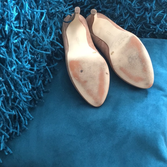 BcbgGeneration Pump - Picture 3 of 4